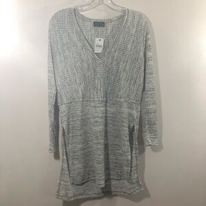 ASTR  NEW Gray Long Sleeve Waffle Knit Poplin Tunic V Neck Top Shirt XS